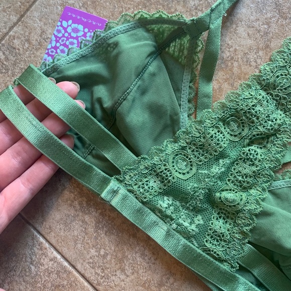 Racerback Bralette - Picture 7 of 8